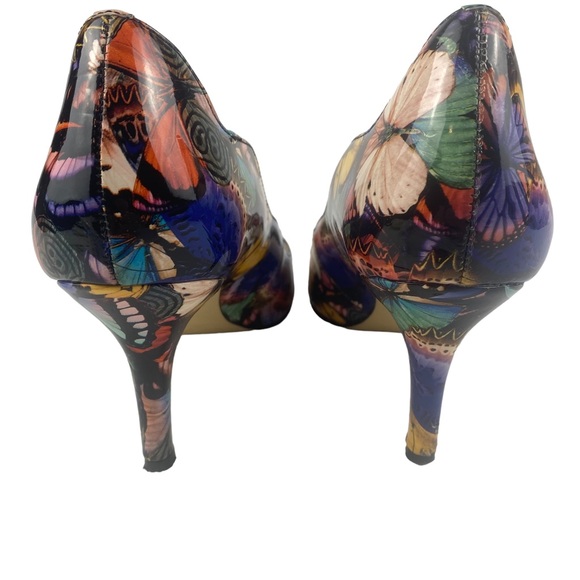 Tahari Women's Charter Butterfly Heels - Size 8 - Picture 4 of 12